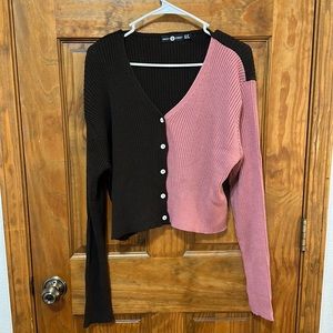 Daisy Street- size 18 cropped button up